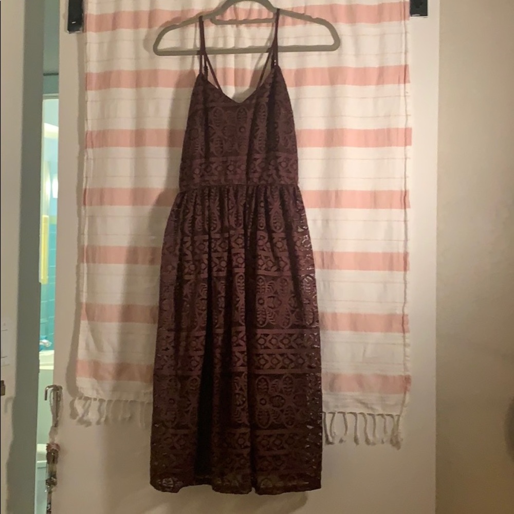 Maroon midi dress! Very cute